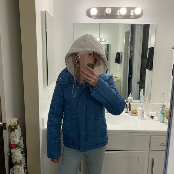 Jacket - Picture 5 of 5